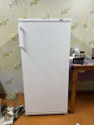 Холодильник два с половиной года , один хозяин