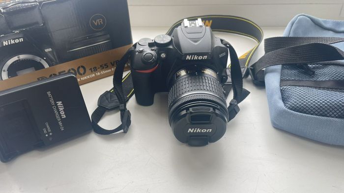 Фотоаппарат Nikon d3500 + Nikkor 18-55 vr 