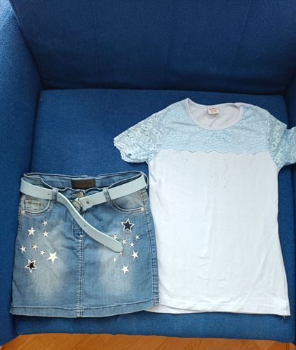 Юбка джинсовая и блузка с коротким рукавом