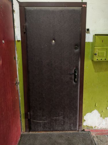 Дверь входная металлическая 