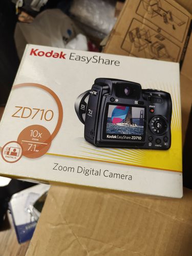 Фотоаппарат Kodak ZD710 Легенда в своей линейке.