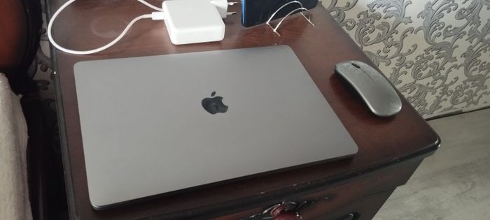 MacBook Pro 2019, 16 оперативной памяти