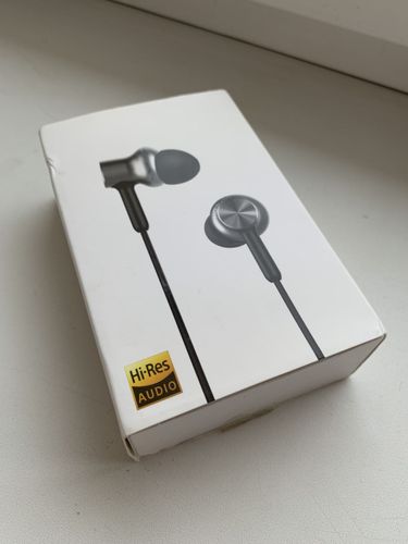 Mi in-Ear Headphones Pro HD (Hi-Res audio)