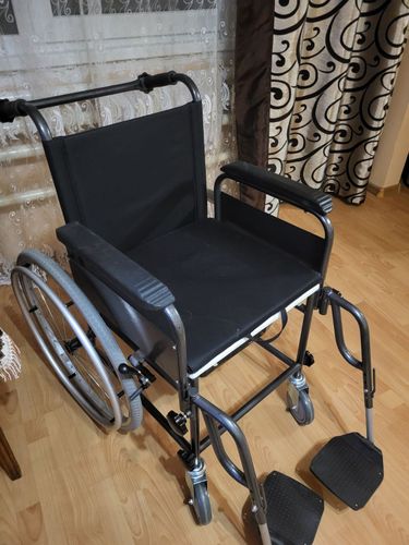 Инвалидная коляска с туалетом