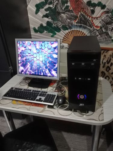 компьютер в сборе с мониторам LG flatron 19 