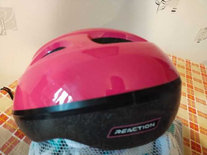 Защитный шлем REACTION 