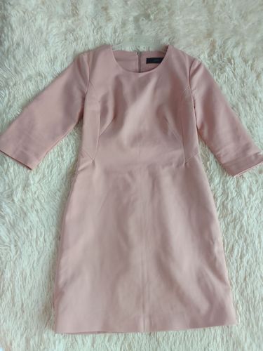 Платье Befree бледно-розовое из плотной ткани