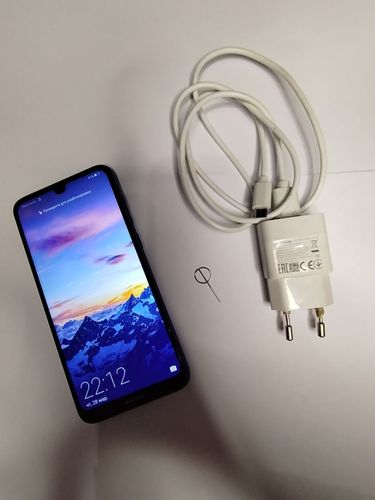 Телефон Huawei Y7 2019 + флешка в подарок 