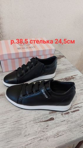 Кроссовки/туфли женские р.38-38.5