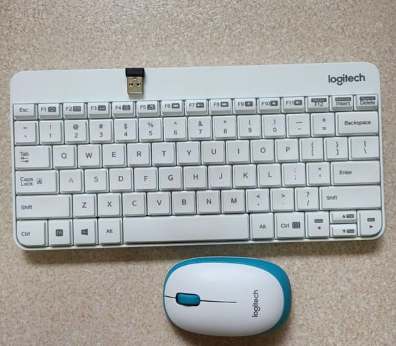 Клавиатура и мышь беспроводные Logitech 