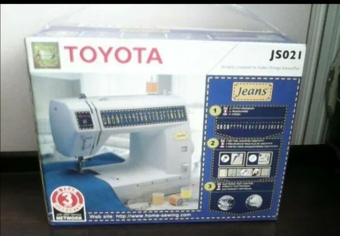 Швейная машинка Toyota 