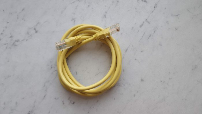 Кабель желтый компьютерный соединит. 1,4м, почта