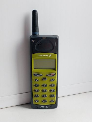 Телефон Ericsson A1018s 