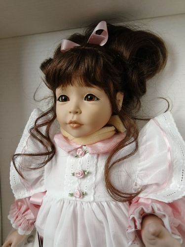 Коллекционная кукла Jenna