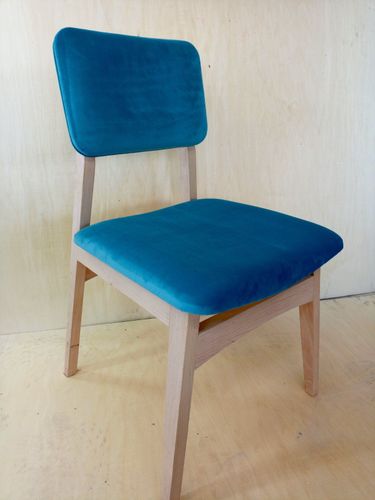 Столовые стулья 