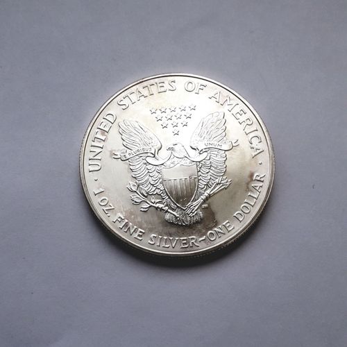 Монета серебро оригинал 