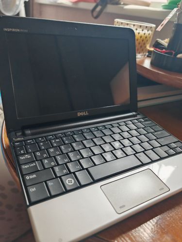 Нетбук (ноутбук) Dell Inspiron Mini 10
