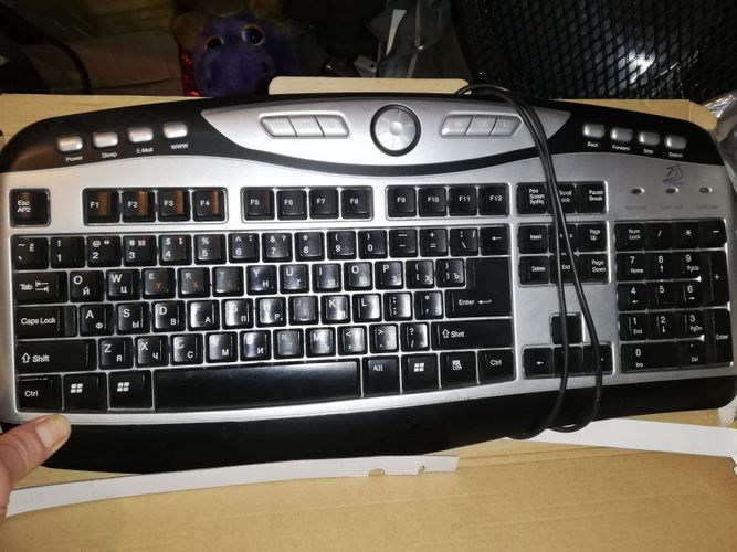 Клавиатура без проводная с мышкой без проводной 