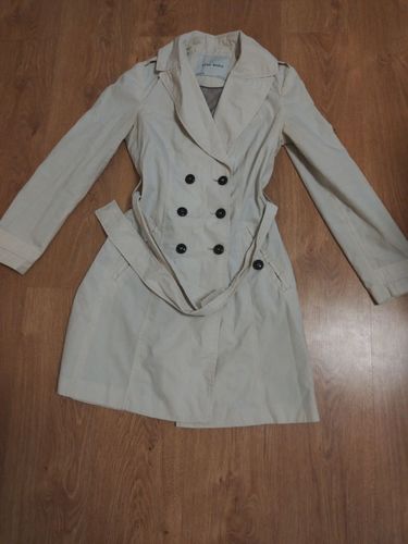 Очень красивое пальто 42-44р Zara 