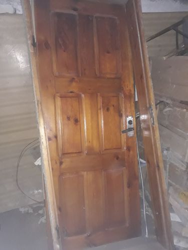 Двери двойные деревянные