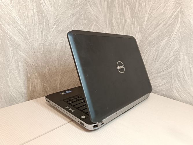 Ноутбук Dell i5/8G/hdd 500G