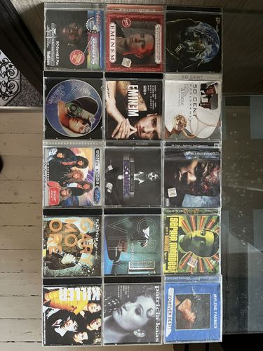 Продам CD диски различных исполнителей (Eminem, 50
