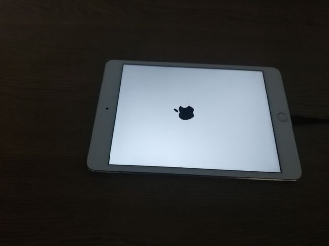 Ipad Apple model A1538, оригинал 