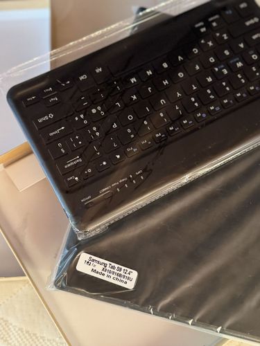 Чехол с клавиатурой Samsung Tab S9 12.4''