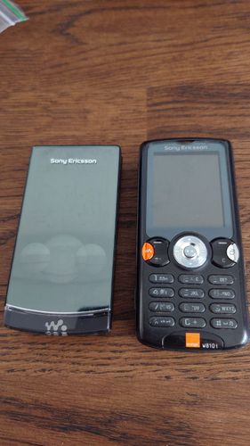 Sony Ericsson W980, W810