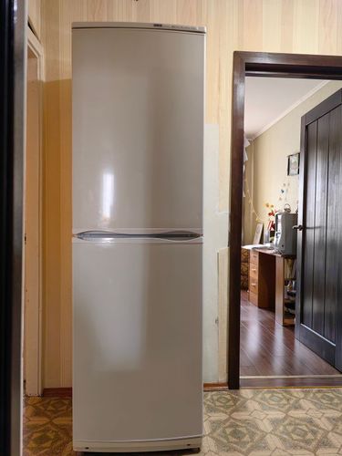 Продам Холодильник ATLANT ХМ 6023-031