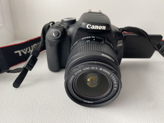 Фотоаппарат  Canon 600d