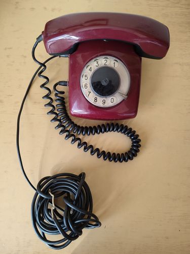 Телефон (телефонный аппарат СССР)