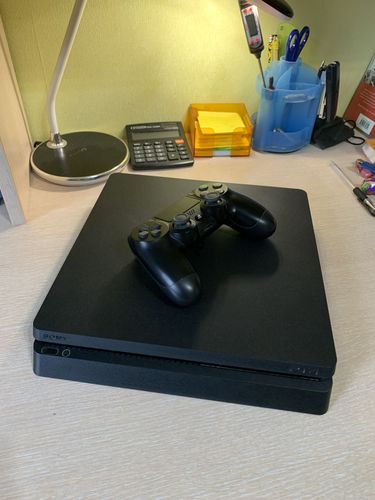 Sony PlayStation 4 slim 500GB с коробкой