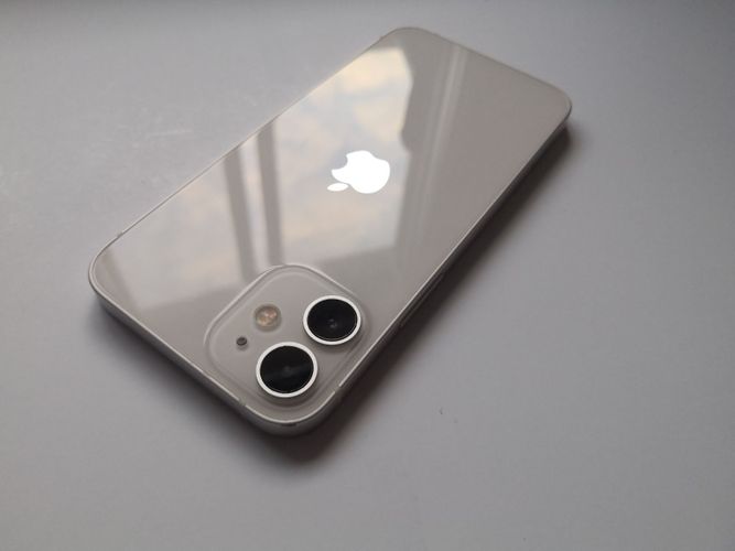 Apple iPhone 12 mini 64Gb White 