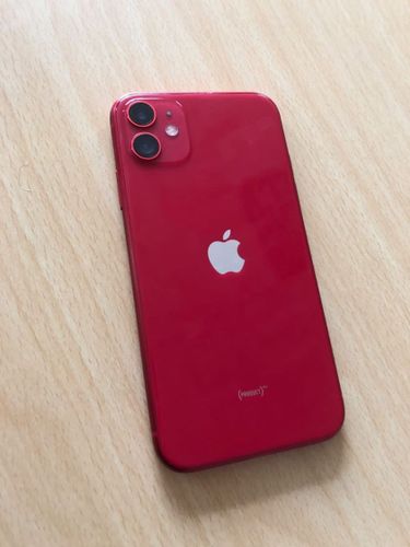 iPhone 11 red 