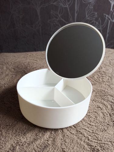 Шкатулка белая круглая с зеркалом