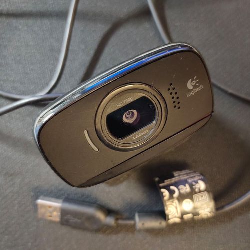 Веб-камера logitech c525