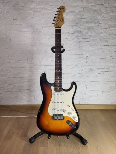 Fender stratocaster 40th year aniversary 