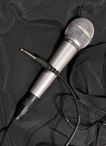 Микрофон BBK DM-100