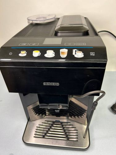 Кофемашина Siemens EQ.500 Classic TP501R09