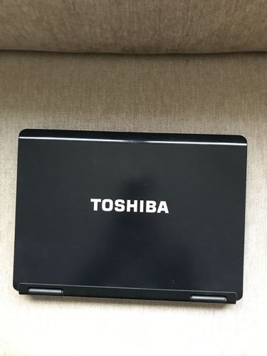 Ноутбук Toshiba 