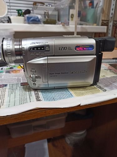 Видеокамера PANASONIC NV-VZ10