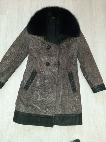 Демисезонное кожаное пальто размер 40-42