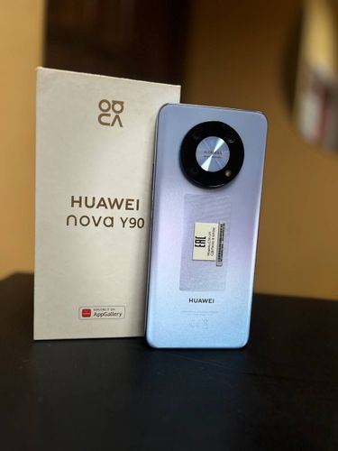 телефон Huawei Nova Y90 4/128GB