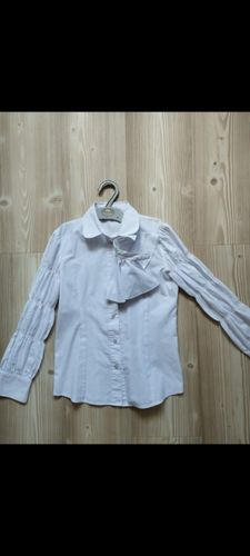 Рубашка-блузка рост 146(белая)