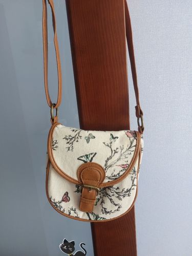 Очаровательная винтажная сумочка