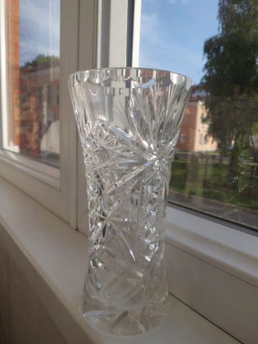 Новая хрустальная ваза времён СССР,высота 17см