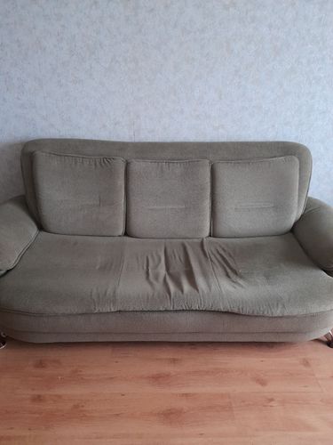 Мягкий уголок(диван и кресла)