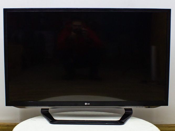 LG 42LM620S 107 см 3 D smart TV      