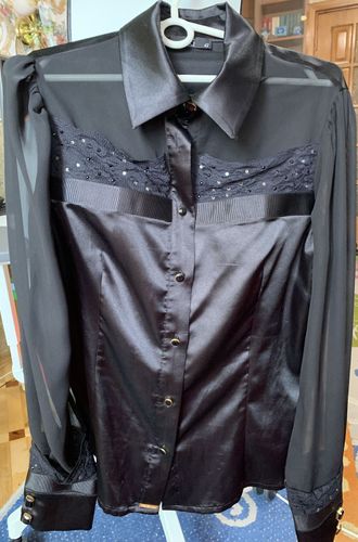 Шелковая рубашка с гипюром стразы Италия, бренд